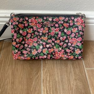 Coach lyla cross body purse - gently used but in good condition